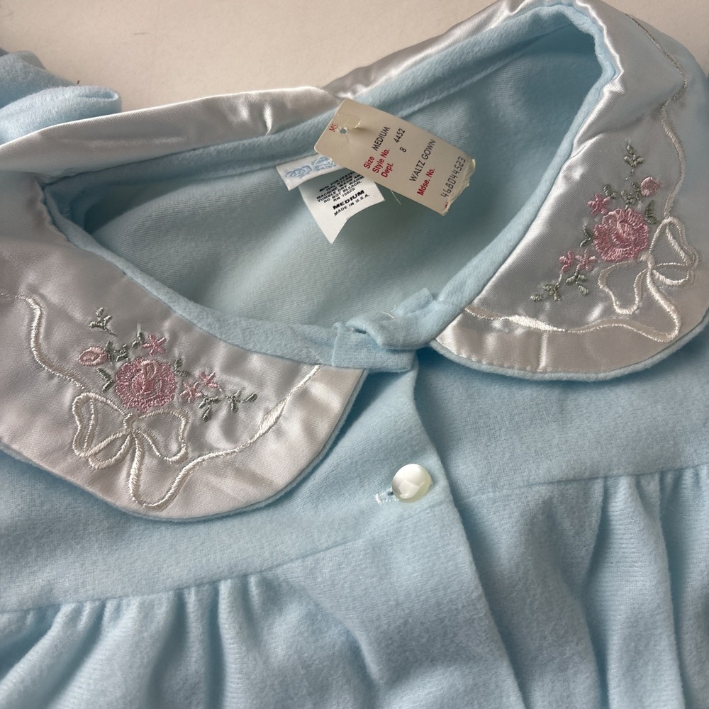 Vintage Merville Blue Nightgown Embroidered Collar womens M Waltz gown NOS